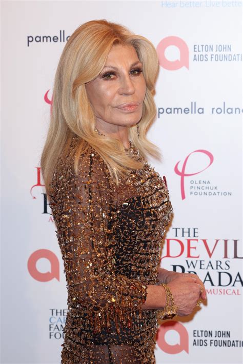 donatella versace adesso